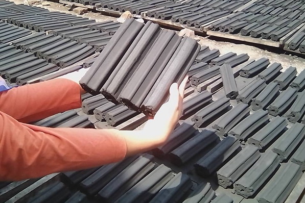 shape_charcoal_briquette_machine